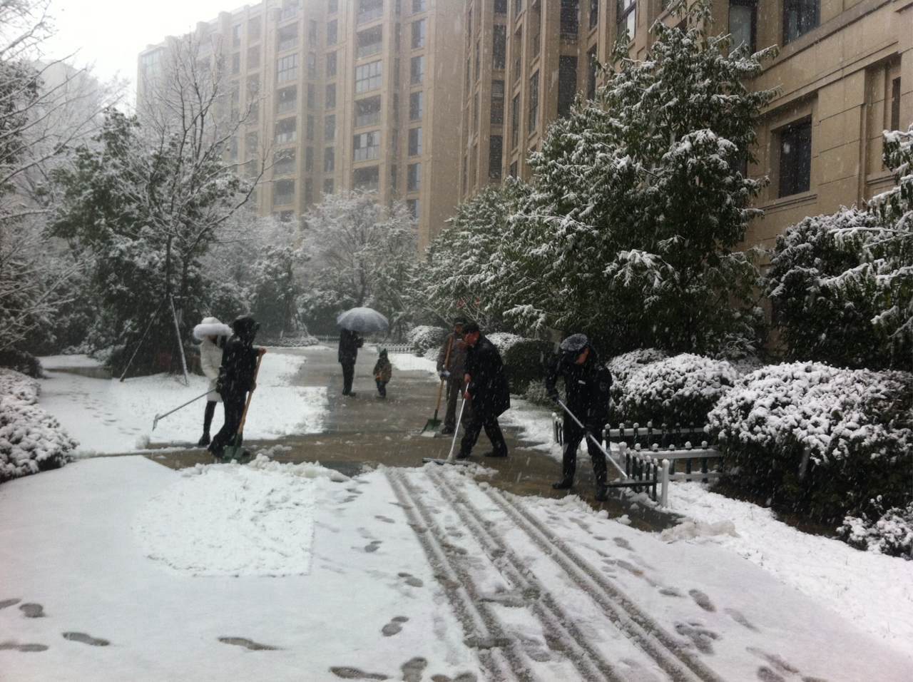 下雪天UG环球物业给您最贴心的服务
