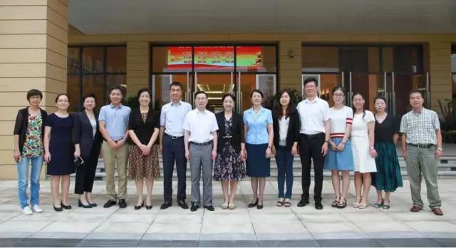 念师恩：杭州市委常委、宣传部长戚哮虎一行莅临北师大附中慰问参观