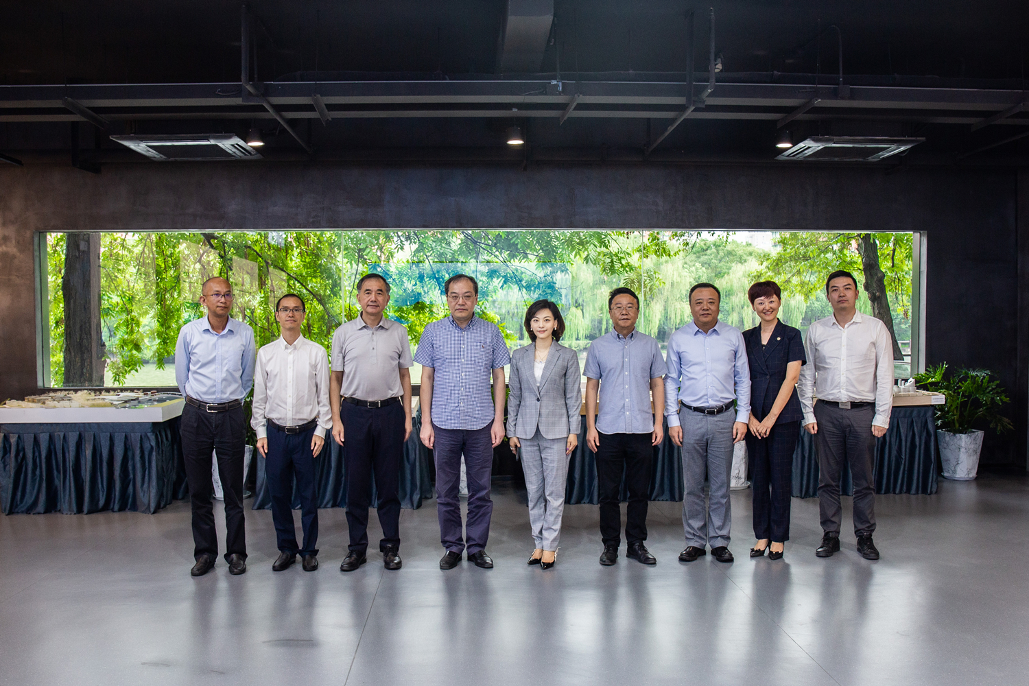 赋能共赢 启行未来 | UG环球物业服务集团与杭州运河集团、杭州旅游集团签署合作协议